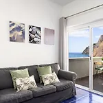 Home2Book Beach Front Sunny Paradise